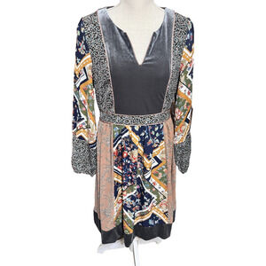 Mystree | Dresses | Mystree Lace Long Sleeve Dress | Poshmark